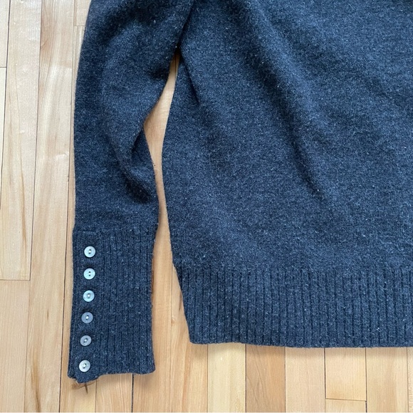 TWEEDS 100% Merino Wool Charcoal Gray with seashell buttons - Picture 9 of 9